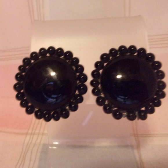 Black Enamel Beaded Button Clip Earrings Japan - Picture 2 of 7